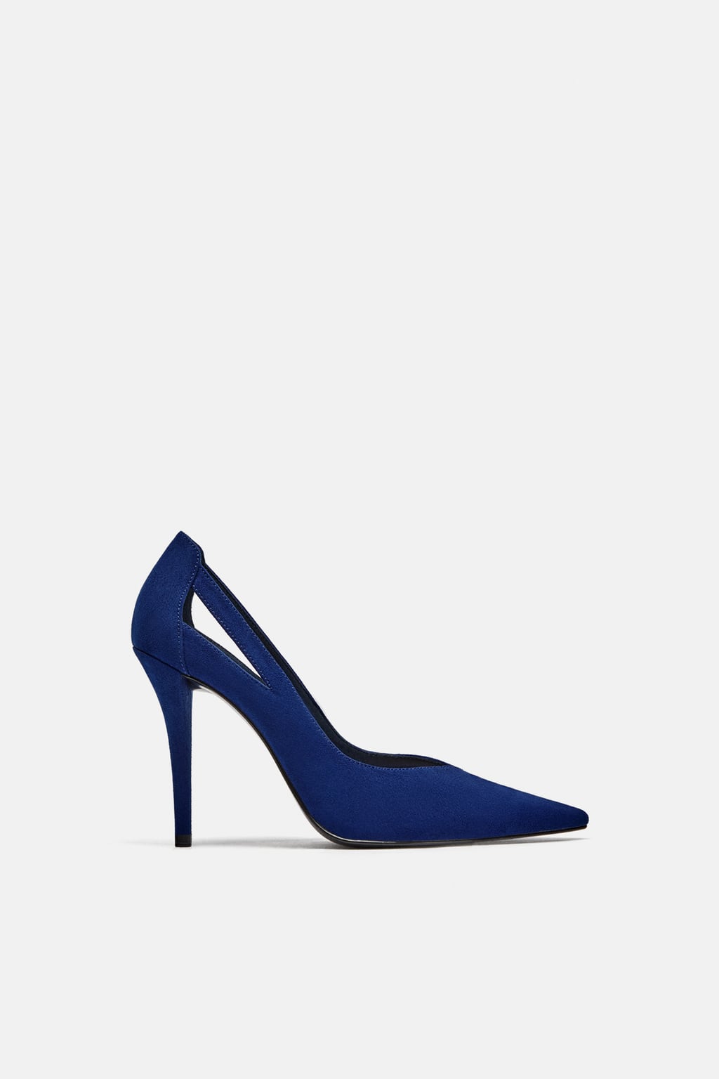 CUT-OUT COURT SHOES